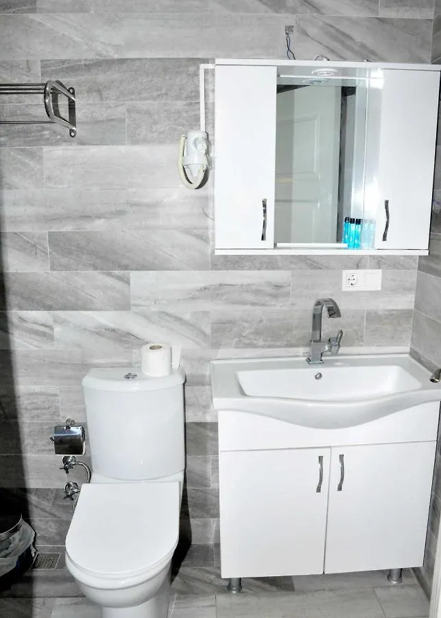 Isle Hotel Istanbul 2*,